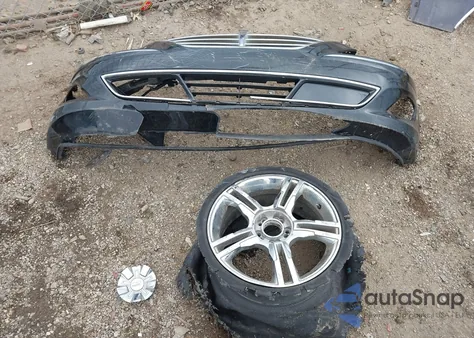 2013 Hyundai Genesis 3.8 z USA, uszkodzony, nr VIN KMHGC4DD1DU240811